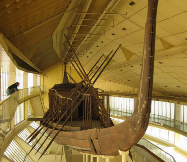 古埃及太阳船